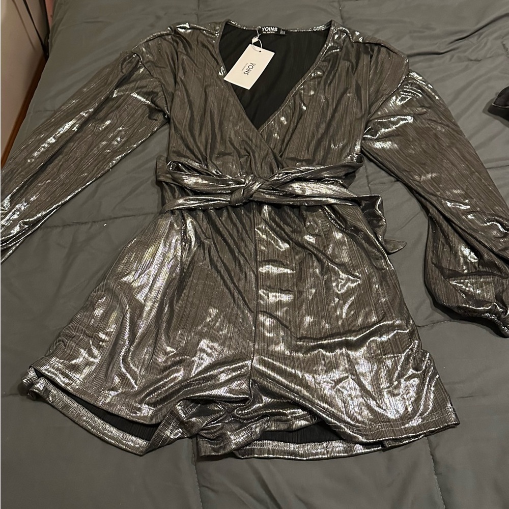 YOINS Shiny Black Long Sleeve Romper